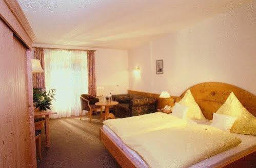 Salzburger Hof Hotel 3*